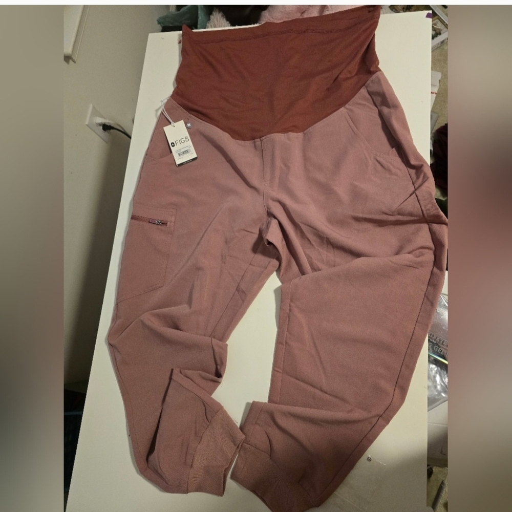 NWOT Figs Women's Two-Tone Rose Track Joggers